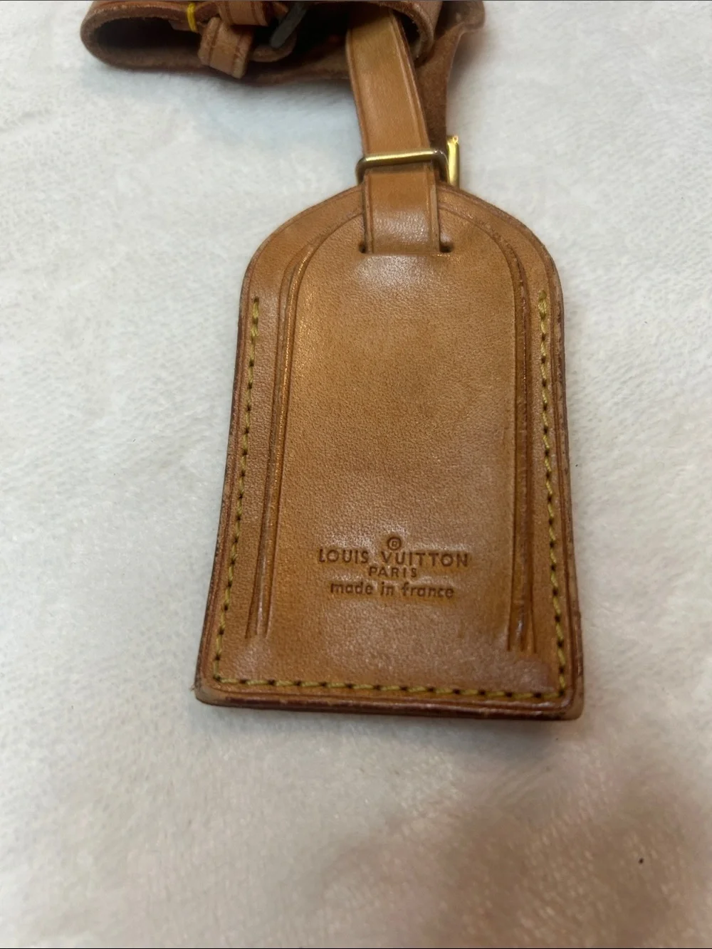 Louis Vuitton Tan Leather Luggage Tag with Gold-Tone Buckle and handle strap